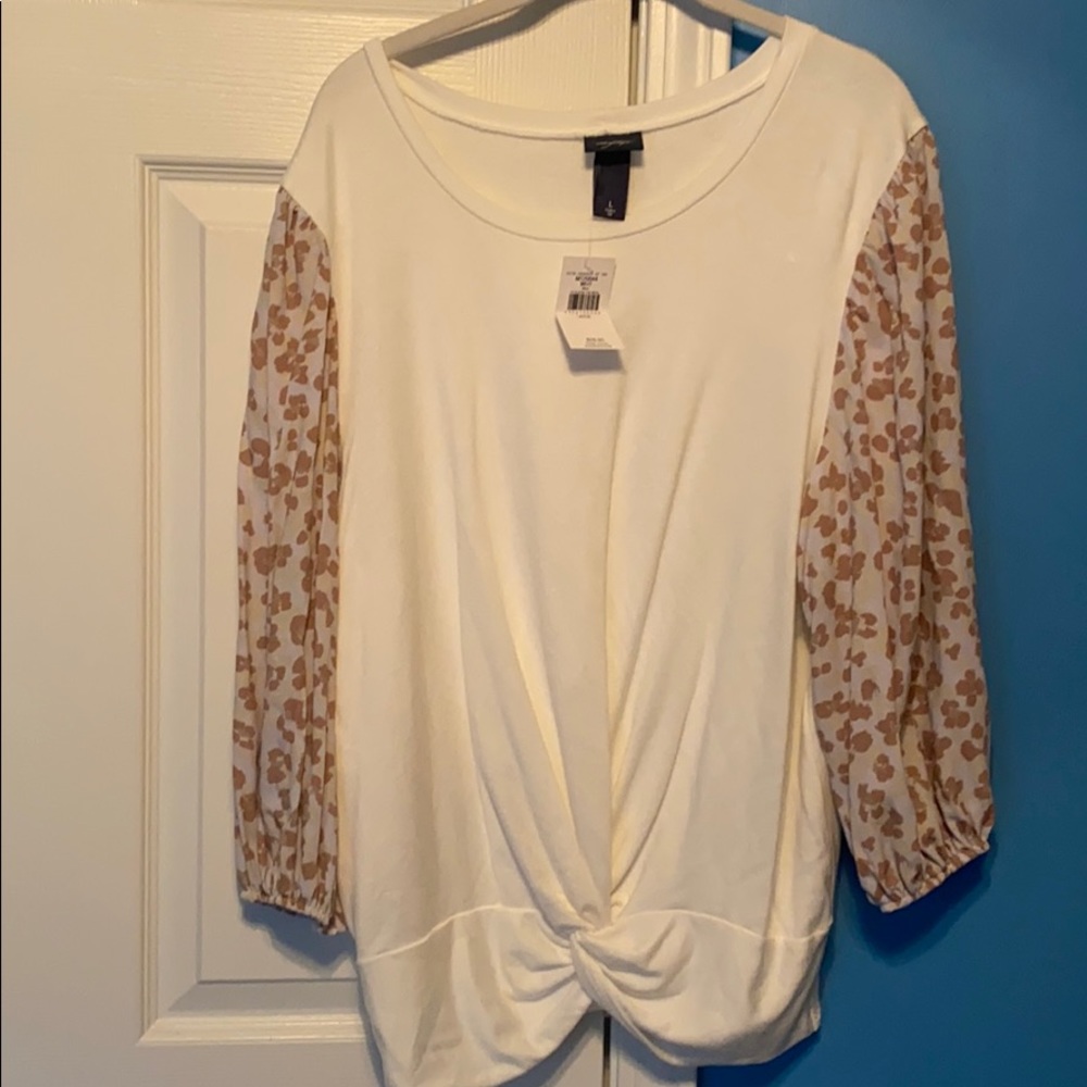 Day trip buckle top brand new with tags